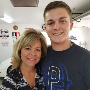 Meet your Posher, Lesliegh